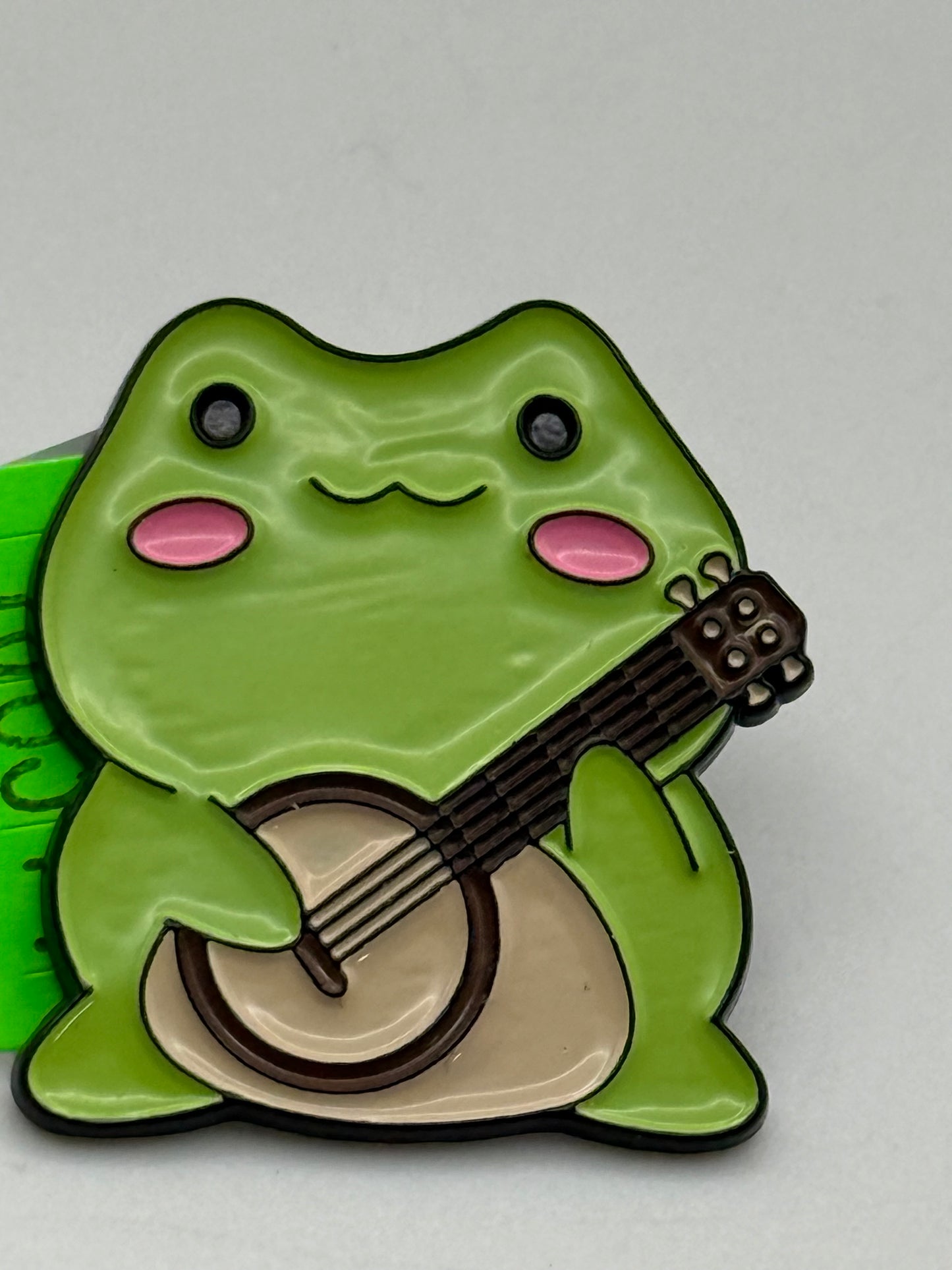 Enamel Pin - Animals - Whimsical Frogs - Banjo #106341