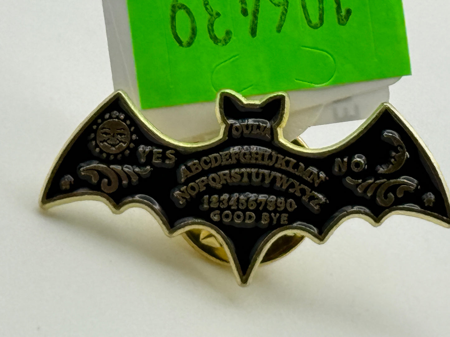 Enamel Pin - Horror - Ouija - Gold Bat #106439