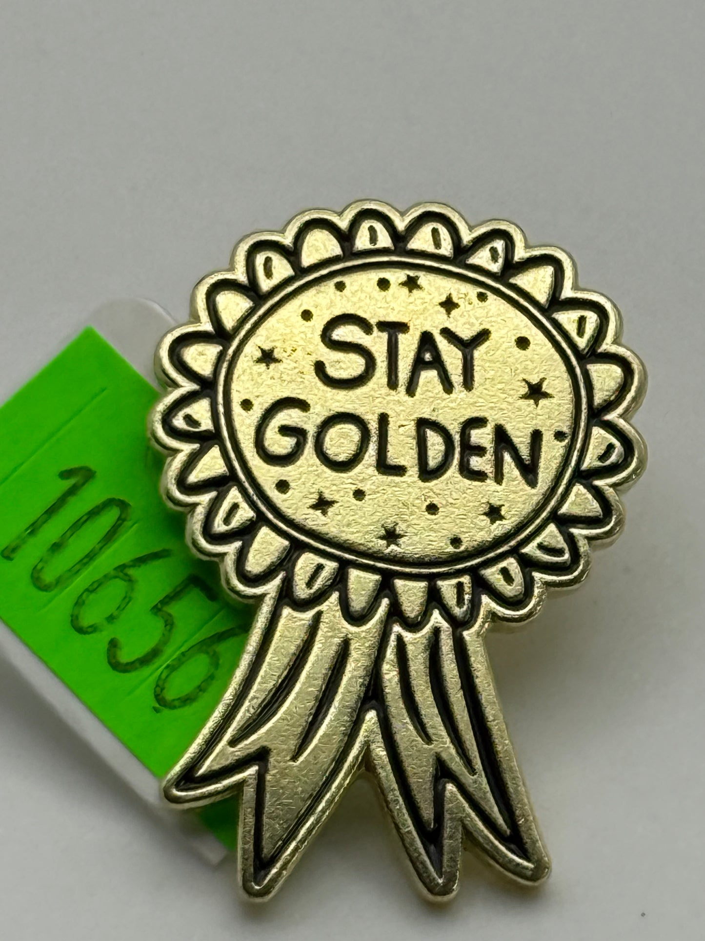 Enamel Pin - Awards - Stay Golden #106569