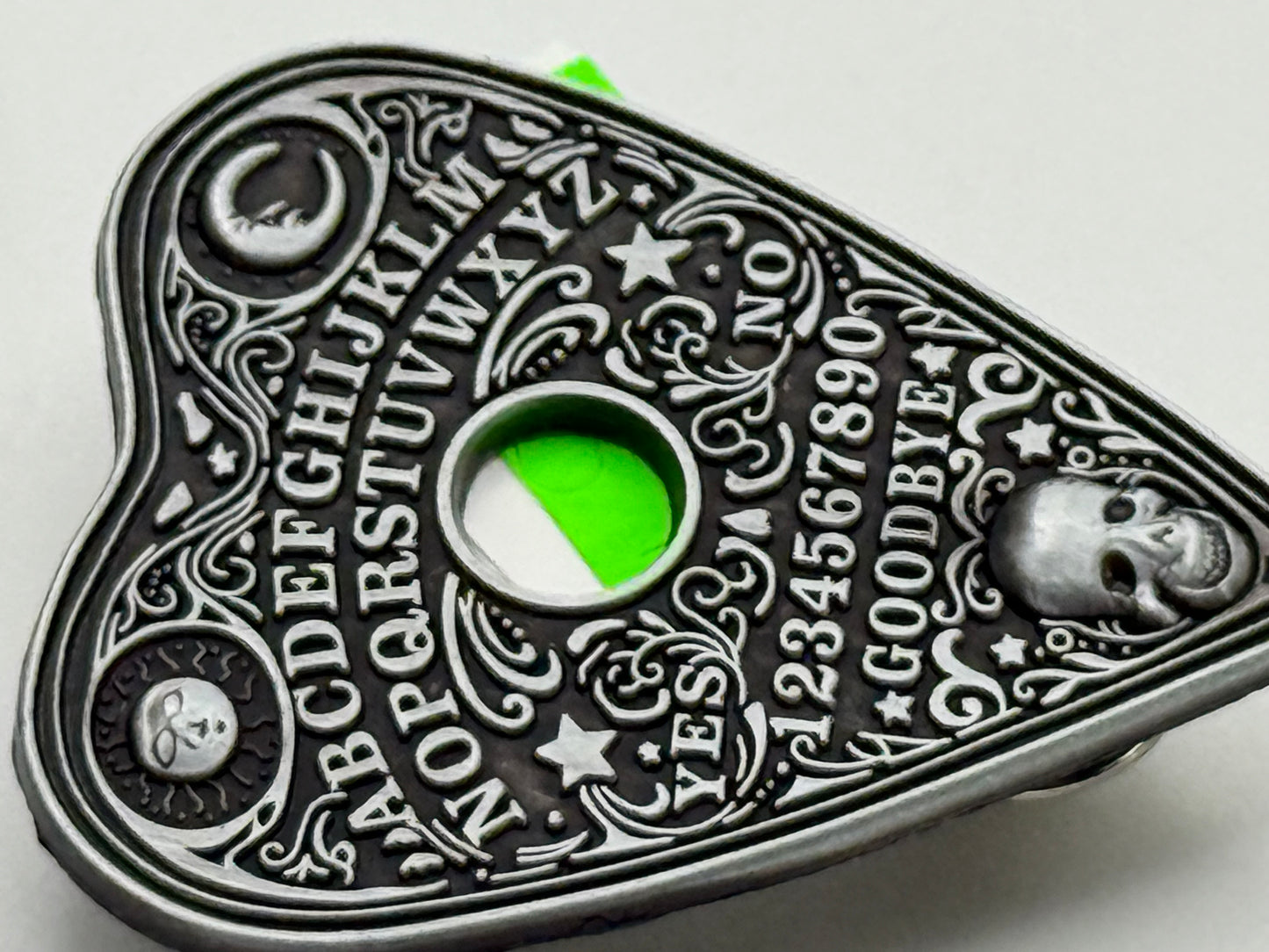 Enamel Pin - Horror - Ouija Planchette - Silver #106444
