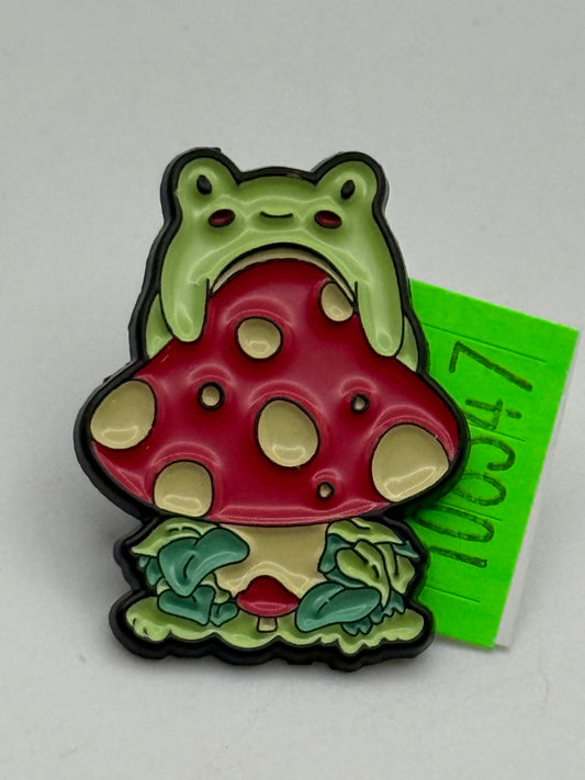 Enamel Pin - Animals - Whimsical Frogs - Mushroom #106347