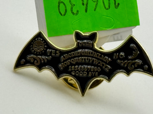 Enamel Pin - Horror - Ouija - Gold Bat #106439