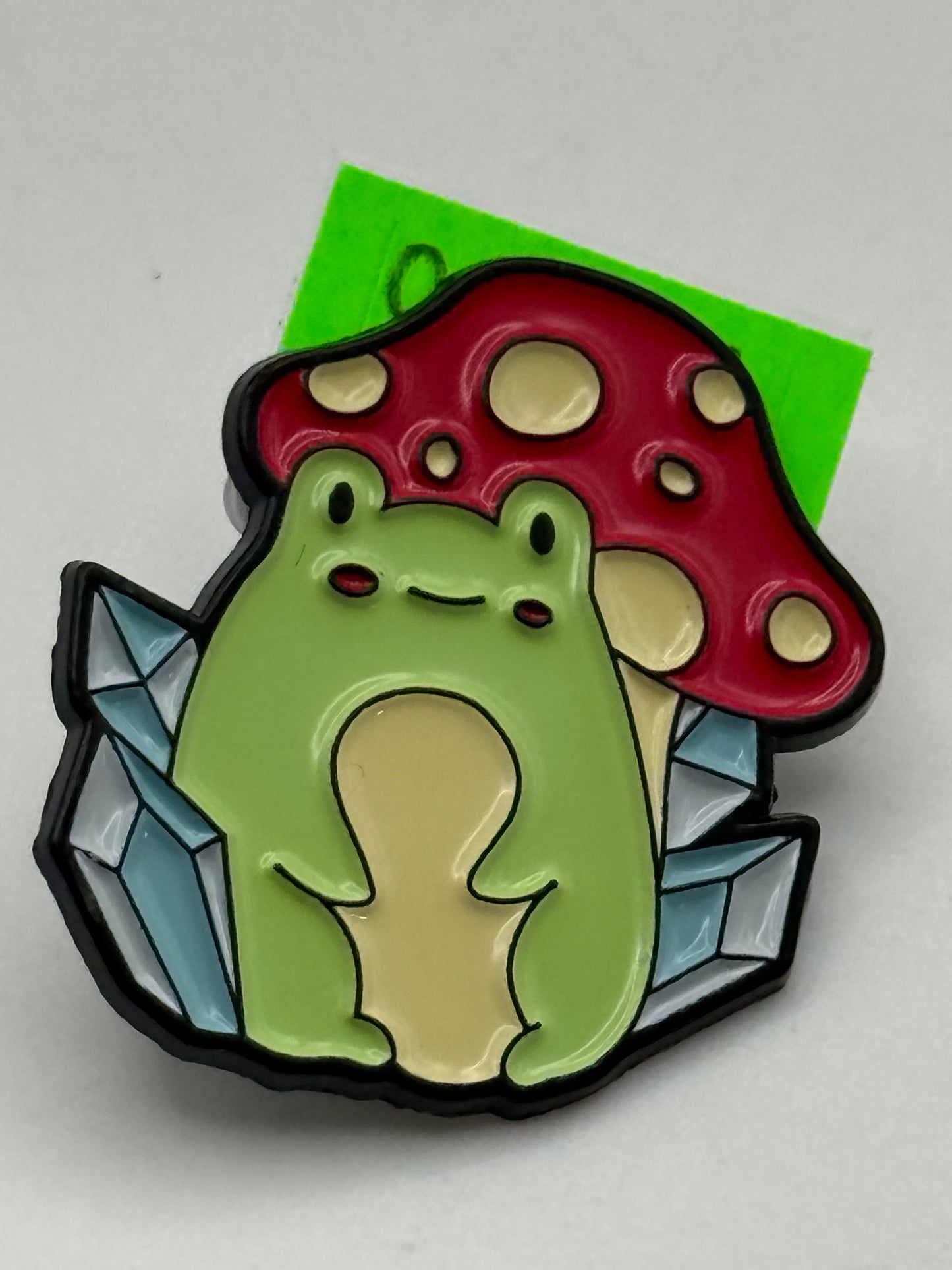 Enamel Pin - Animals - Whimsical Frogs - Mushroom Crystals #106346