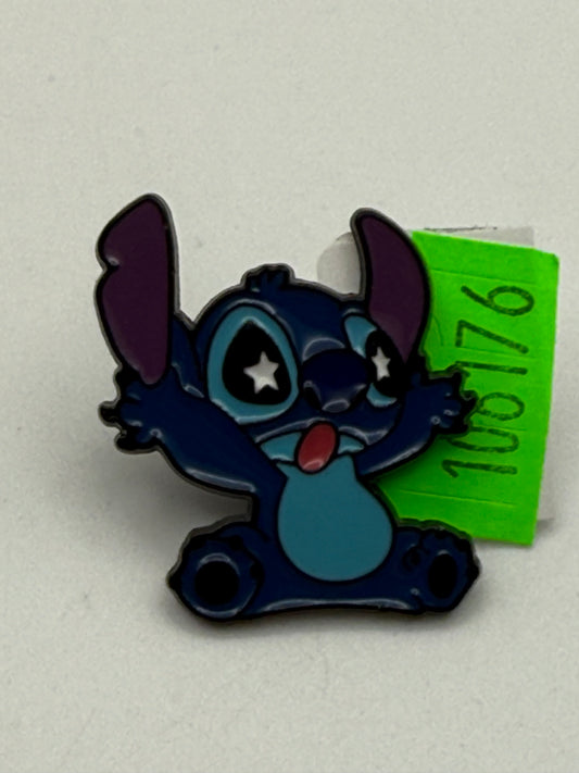 Enamel Pins - Disney - Lilo &Stitch - Hug #106176