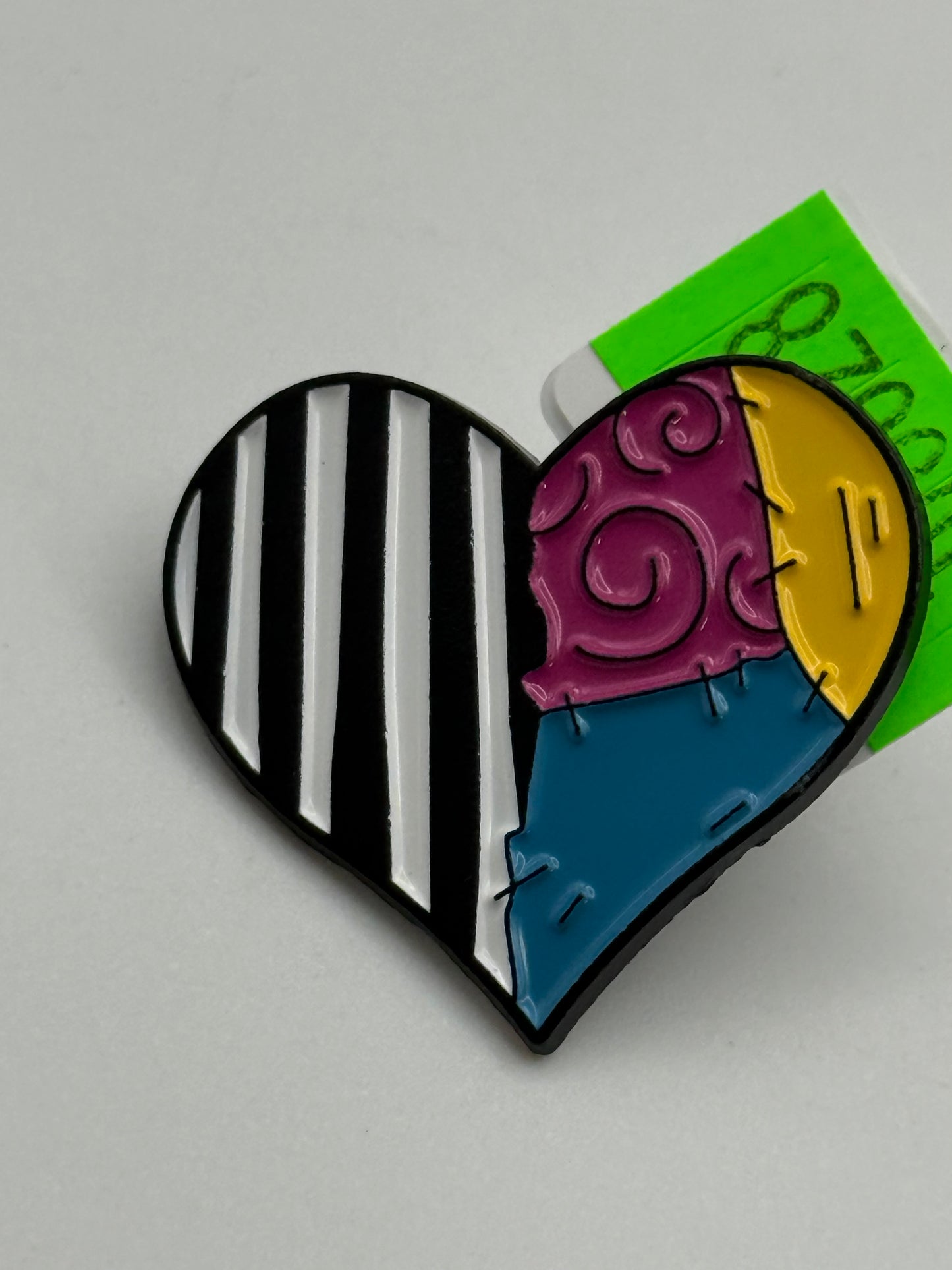 Enamel Pins - Horror Heart - Nightmare Before Christmas Jack & Sally #106628