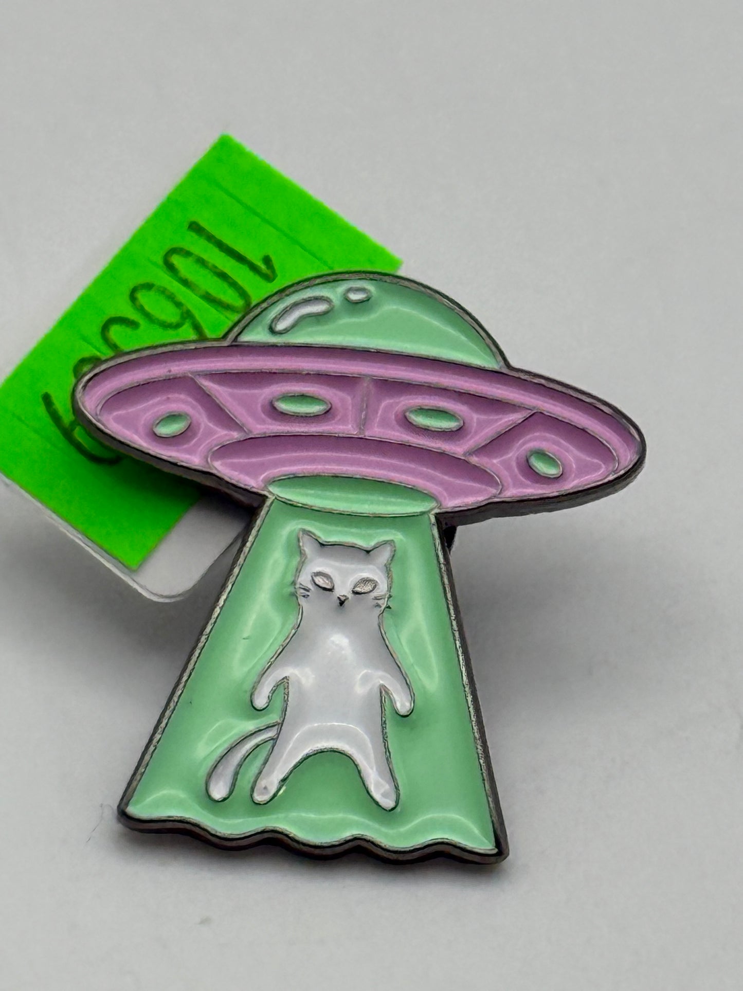 Enamel Pin - Animals - Cat Aliens - Abducted Cat #106359