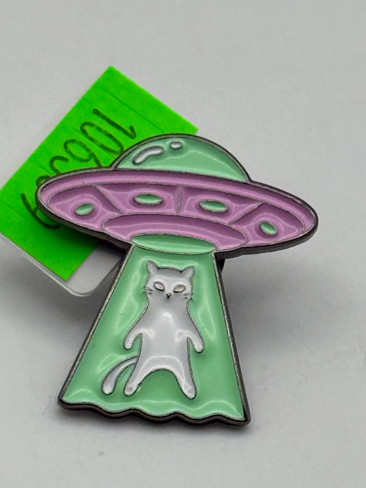 Enamel Pin - Animals - Cat Aliens - Abducted Cat #106359
