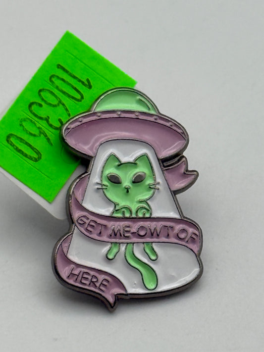 Enamel Pin - Animals - Cat Aliens - Get Me-owt of Here #106360