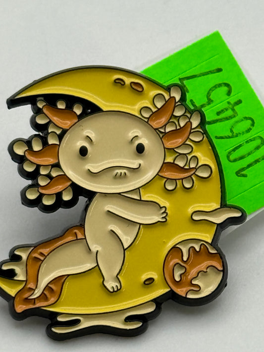 Enamel Pin - Animals - Axolotl - Yellow Moon #106457