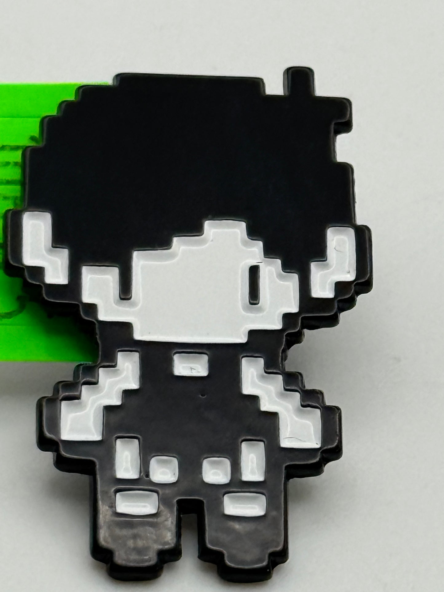 Enamel Pin - 8-Bit - Omori #106525