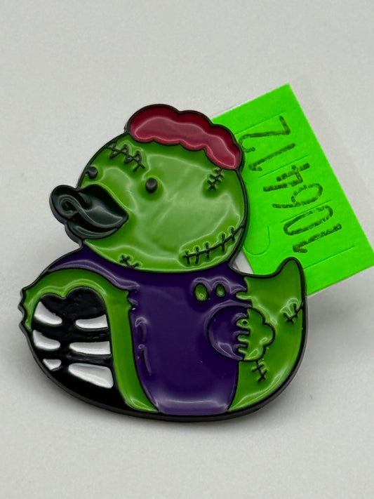 Enamel Pin - Animals - Rubber Ducky - Zombie #106412