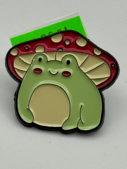 Enamel Pin - Animals - Whimsical Frogs - Mushroom Hat #106345