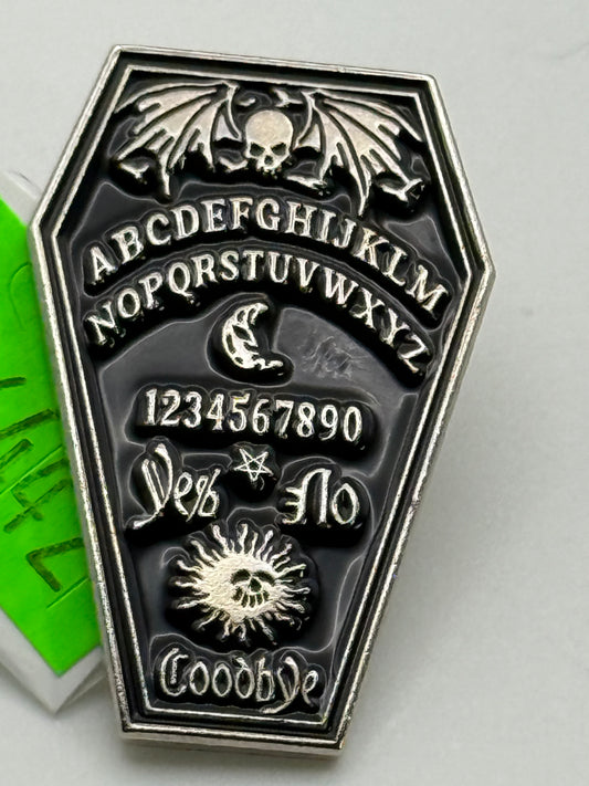 Enamel Pin - Horror - Ouija - Silver Coffin #106442