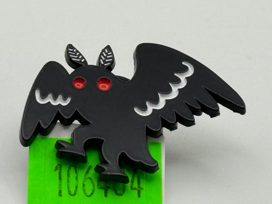 Enamel Pin - Horror - Cryptids - Mothman Crouching #106434